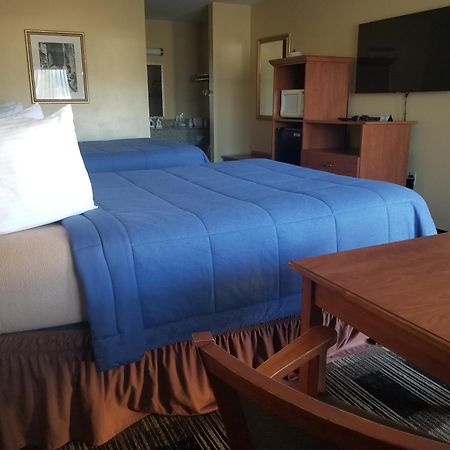 Oakridge Inn & Suites 외부 사진