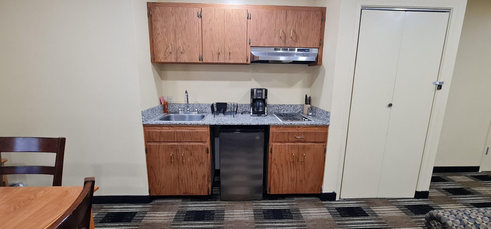 Oakridge Inn & Suites 외부 사진