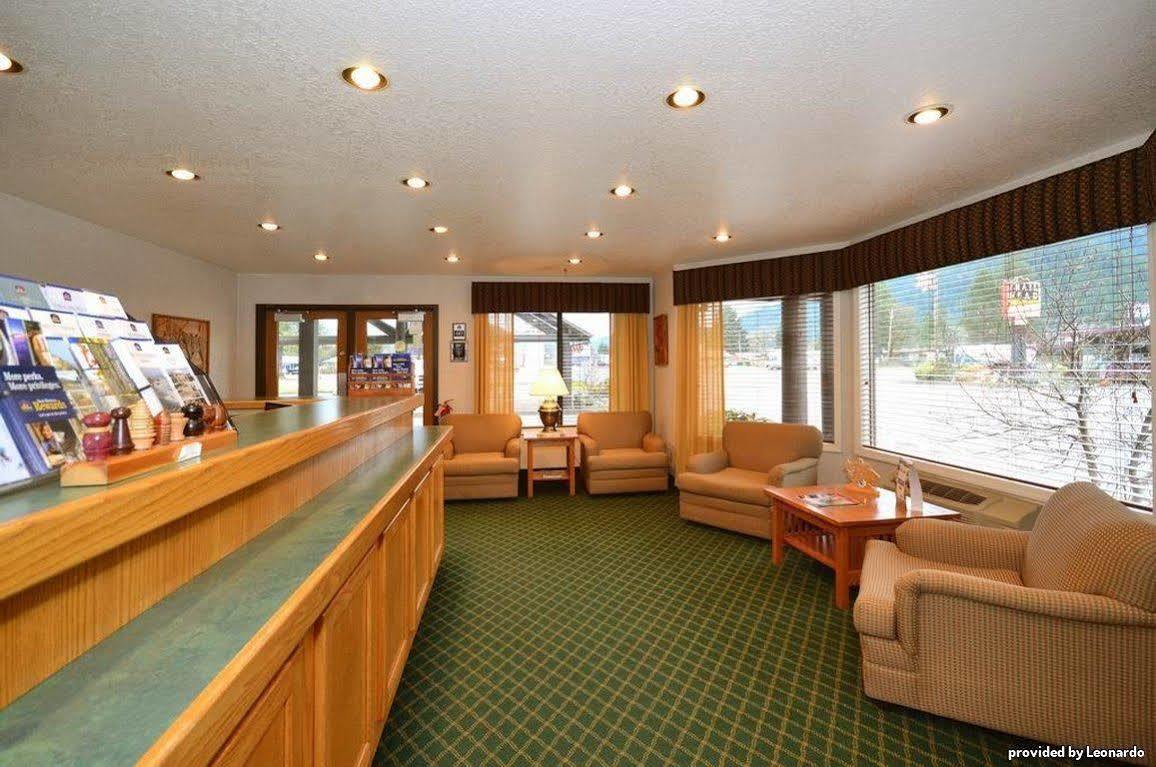 Oakridge Inn & Suites 레스토랑 사진